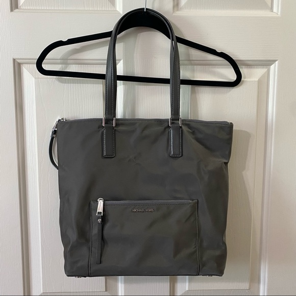 Michael Kors Purse - Picture 1 of 10